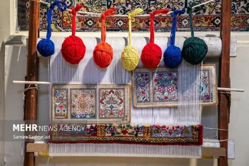 اخطار در رابطه با آینده فرش ایران جوانان به بافندگی رغبت ندارند